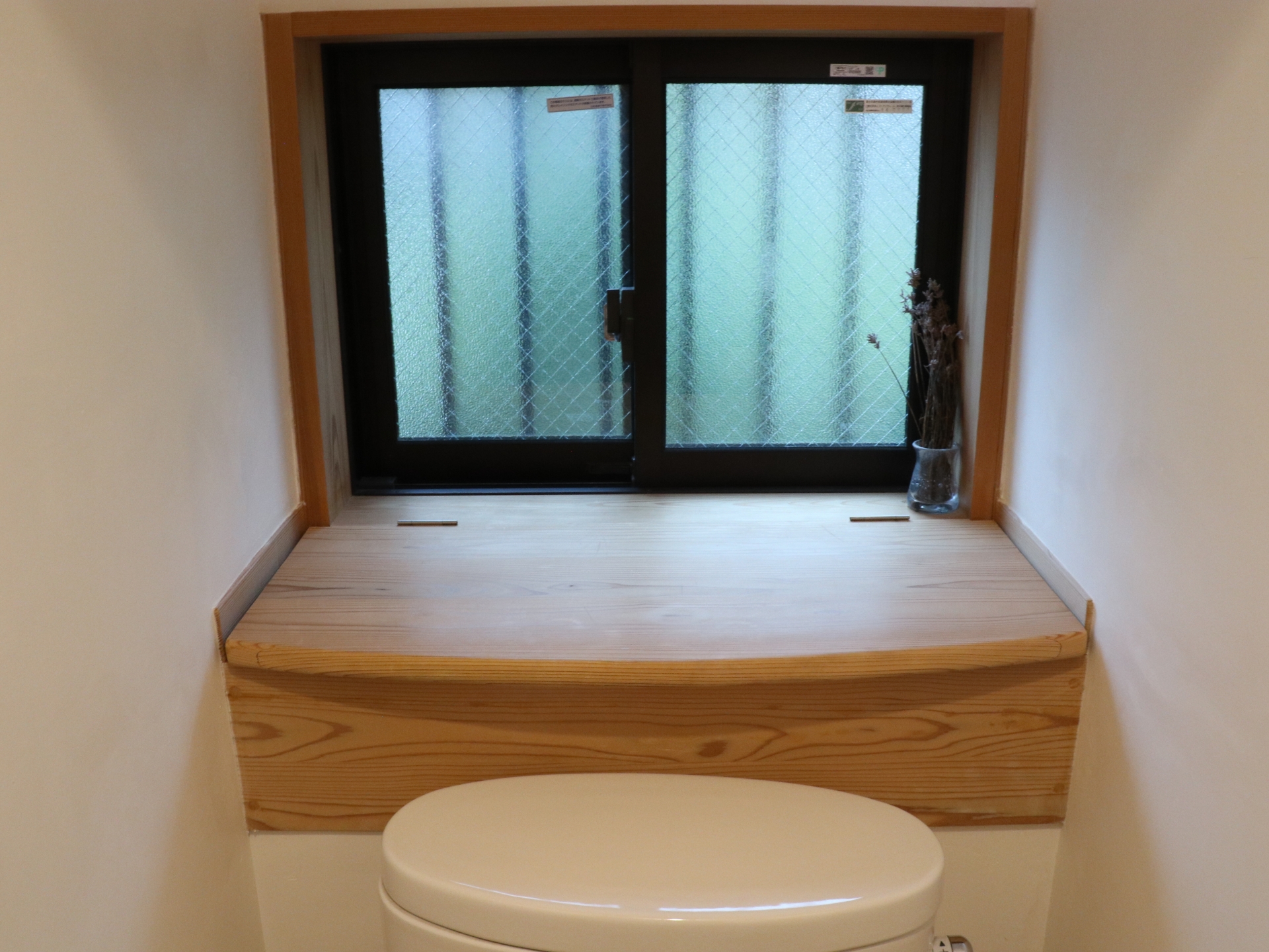 トイレの窓